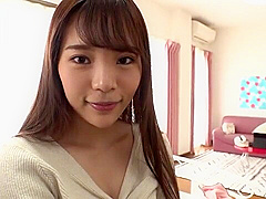 スレンダー美女が四つん這い手マンで腰ピクピク、ピストンで艶やかなイキ姿