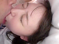 ミニスカ美女が逆ナンパしたら、無理やりイラマチオやキスをされる強引なエッチ